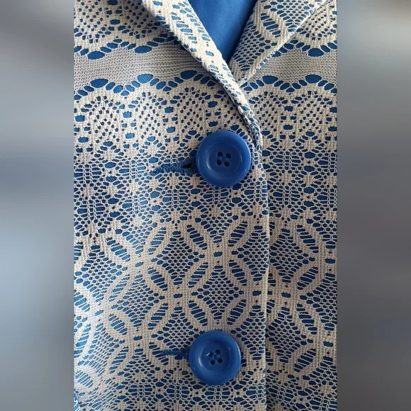 Cato Blue & White Lace Pattern Blazer – Size XL - Picture 5 of 7